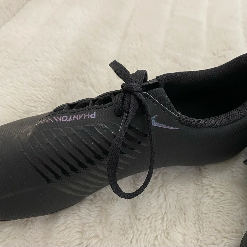 Nike Jr Phantom Venom Club FG Soccer Cleats Size 5.5